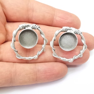 Wire Wrapped Earring Base, Resin Earring Blank, Ear Settings Bezel, Cabochon Mountings, Antique Silver Plated Brass (14mm blanks) G35418