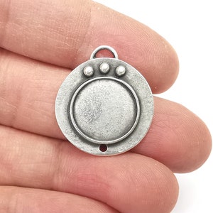Ethnic Silver Charms Blank Resin Bezel Mounting Cabochon Base Setting Antique Silver Plated Charms 27x24mm (15mm Blank) G27721