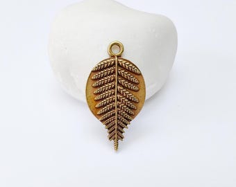 Ormbunkebladshänge, naturberlock, botaniska smycken, skogsbladshalsband, ormbunkeörhänge, antikbronspläterad 34 x 18 mm G37323