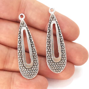 Drop silver textured charms Antique silver plated charms (48x15mm)  G25937