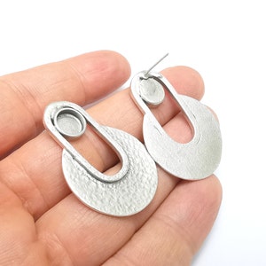 Silver Earring Base, Earring Blank, Ear Settings Bezel, Resin Blank, Cabochon Mountings, Antique Silver Plated Brass (8mm blanks) G35047