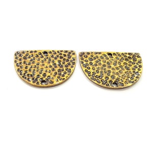 2 gehamerde halve cirkel verbindingsbedel Halve maan bedel Antiek bronzen bedel antiek brons verguld metaal (30 x 20 mm) G14975