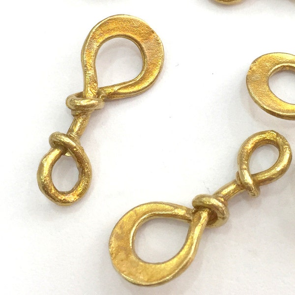 Raw Brass Knot Charms 18x13 mm G3399