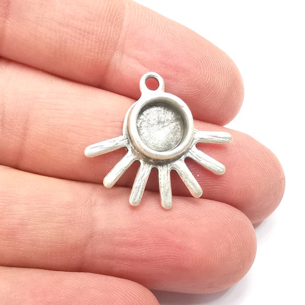 Silver Pendant Bezel, Resin Blank, inlay Mounting, Mosaic Frame Cabochon Base Dry Flower Setting, Antique Silver Plated 8mm bezel G28926