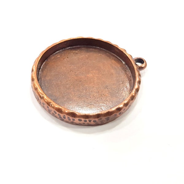 Copper Pendant Blank Resin Base Hammered Cabochon Blank Mosaic inlay Necklace Mountings Antique Copper Plated Metal (30 mm blank)  G20641