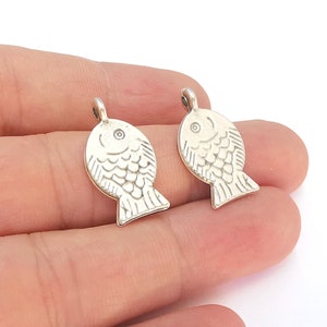 4 Fish Charms Double Sided Antique Silver Plated Charms (25x14mm) G22307