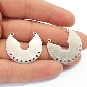 4 Silver connector charms Antique silver plated brass charms (31x28mm) G24505