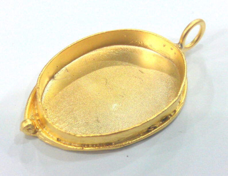 Mountings 30x22 mm Bezel Settings Gold Plated Brass G1598