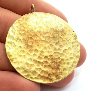 Hammered Round Pendant  (40mm)  Antique Raw  Brass   G9225
