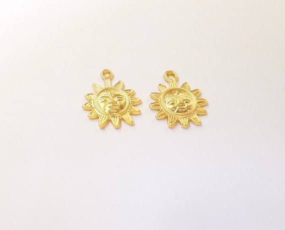 Dijes Antiguos Chapados En Oro De 18 Quilates: Delicados
