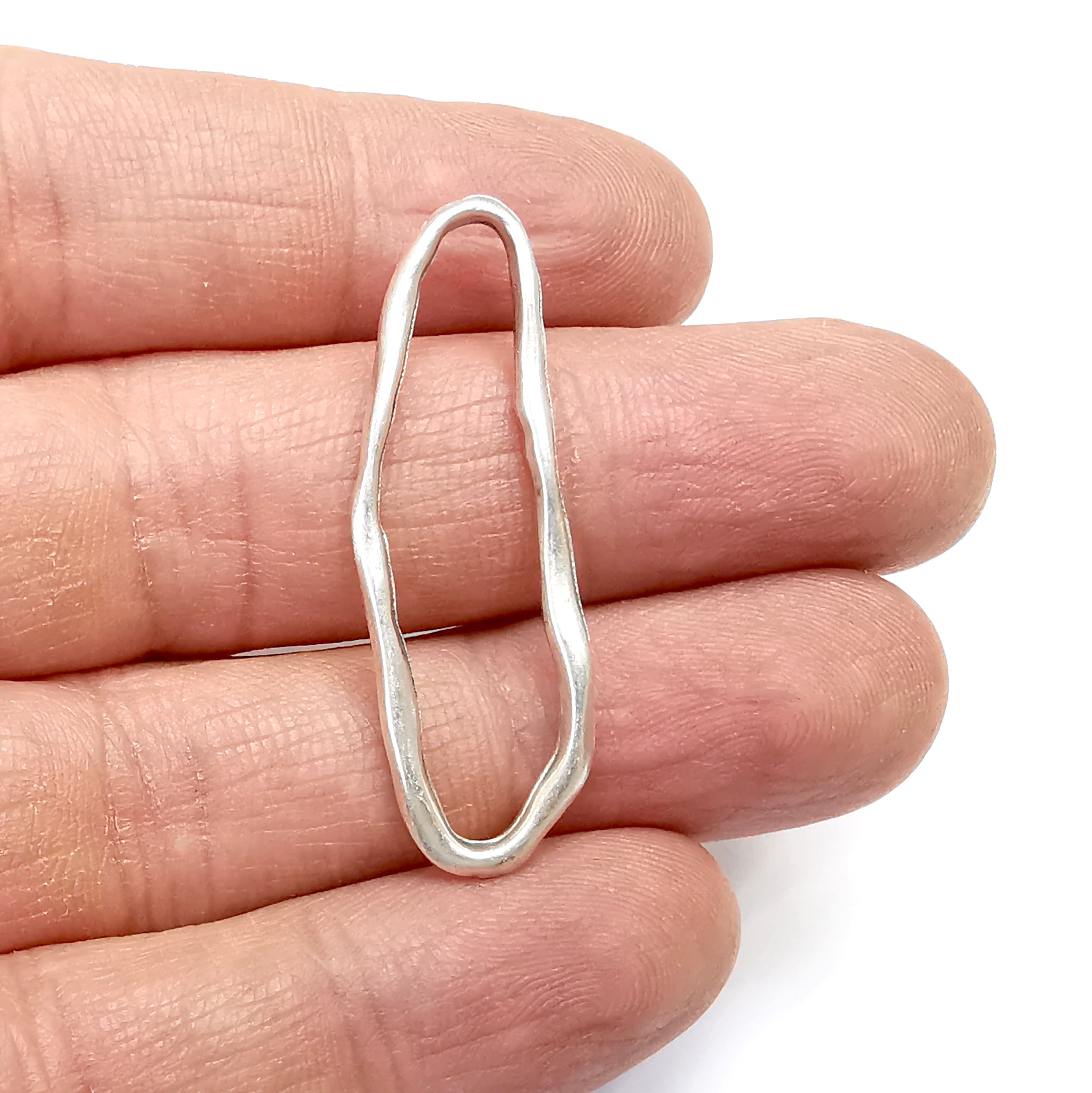 Oval Connector, Oval Jewelry Parts, Silver Bracelet Component, Antique Silver Findings, Antique Silver Plated Metal (42x14mm) G35037