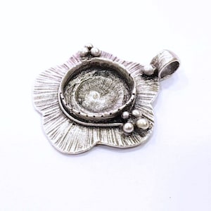 Silver Pendant Blank Antique Silver Plated Cabochon Base ,Findings,Pendant  G9549