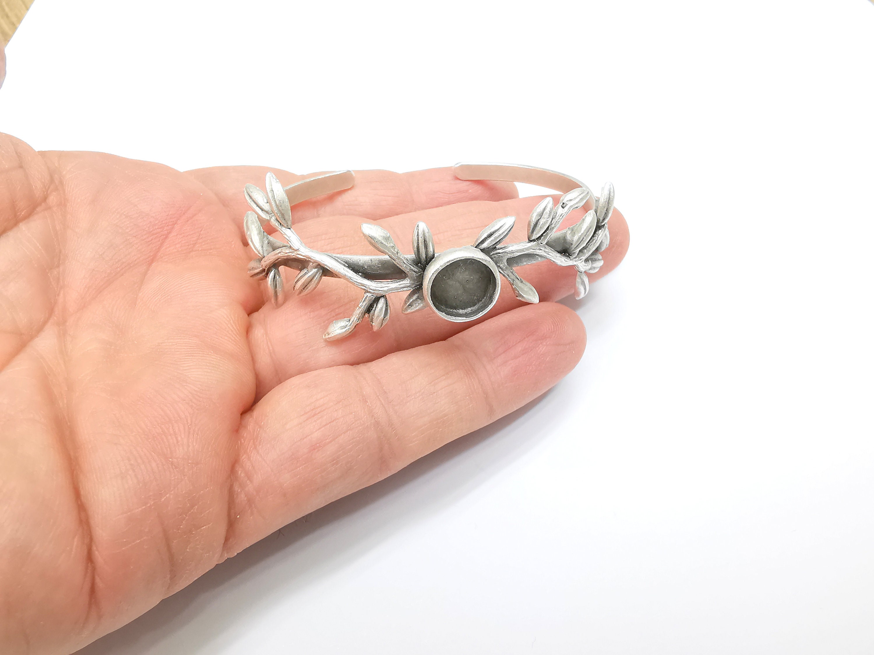 Leaf Bracelet, Leaf Branch Cuff, Ivy Bangle Bezel, Resin