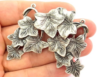 Antiquari a base di foglie placcate in argento (65x60mm) Antico Metallo placcato in argento G8632