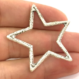 2 Star Pendants , Antique Silver Plated Metal 40 mm   G3957