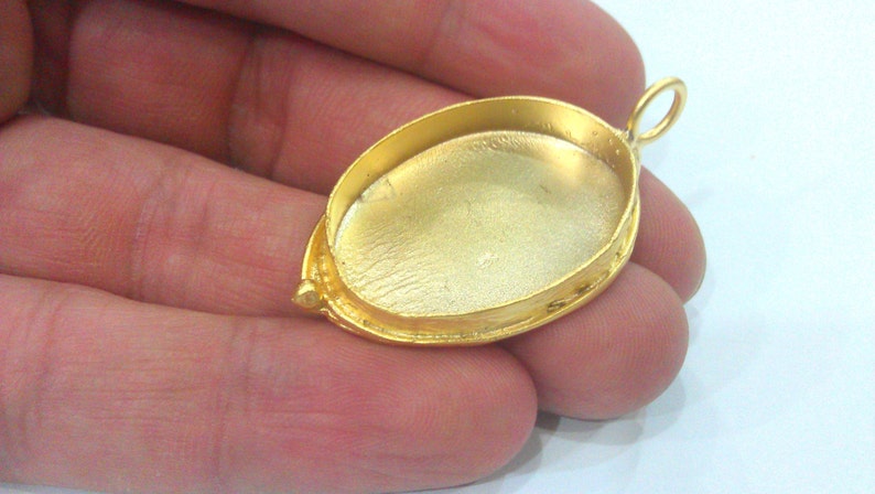 Mountings 30x22 mm Bezel Settings Gold Plated Brass G1598