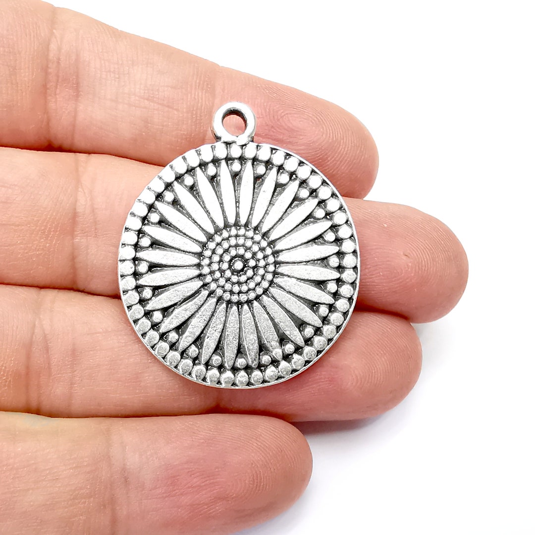 Small Rund Charm Flower Round Charms, Antique Silver Plated (39x32mm) G34432 - Etsy