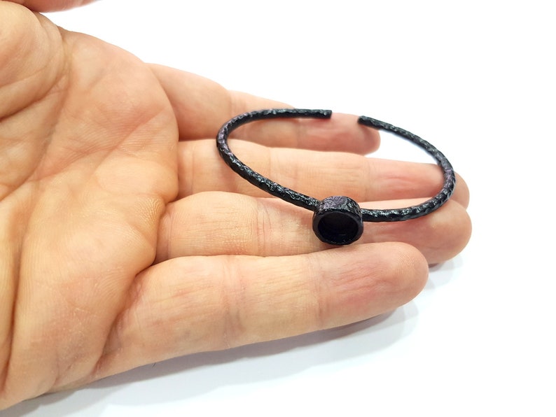 8mm G16350 Black Bracelet Blank Cuff Bezel Resin Bangle inlay Blank Glass Cabochon Base Bezel Hammered Adjustable Black Bracelet