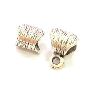 5 Silver Bail Antique Silver Plated Findings (17x12mm) G6970
