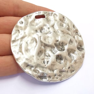 Hammered Pendant Antique Silver Plated Pendant (74mm)  G20762
