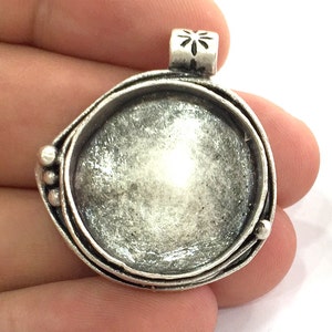 Antique Silver Plated Brass  Mountings , Blanks 35x32 mm (24 mm blank) G11486