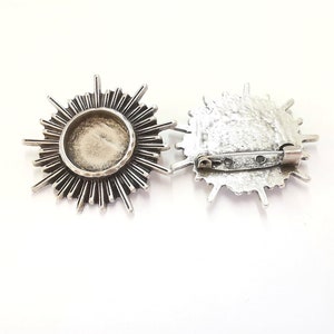 Sun Brooch Holders Pin Brooch Blanks Brooch Bezel Antique Silver Plated Brooch Pin Findings  (16mm Bezel size)  G20391