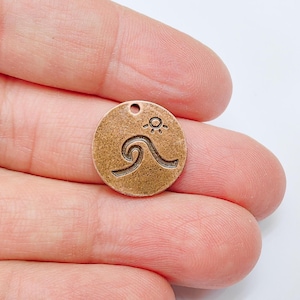 Wave Charm, Ocean Sun Pendant, Surf Jewelry Making Supplies, Beach Theme Round Pendant, Antique Copper Plated Metal 17mm G38083