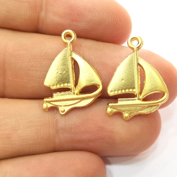 8 Sailing Ship Charms Gold Plated Charms (23x17mm)  G18220