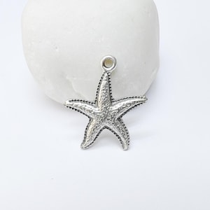 Starfish Charm, Silver Sea Star Pendant, Nautical Boho Beach Jewelry Supply, Ocean Theme Pendant, Antique Silver Plated 26x23mm G37183