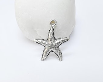 Dije de estrella de mar, colgante de plata de ley, joyería náutica bohemia de playa, colgante con temática oceánica, baño de plata antigua, 26 x 23 mm, G37183