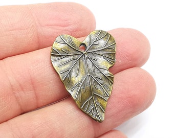 Leaf Charms, Ivy Leaf Charms Antique Bronze Plated Natural Charms (32x24mm) G29588