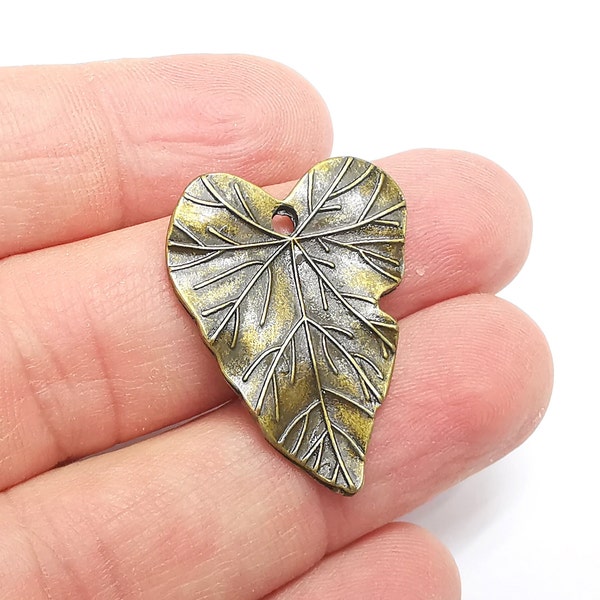 Leaf Charms, Ivy Leaf Charms Antique Bronze Plated Natural Charms (32x24mm) G29588