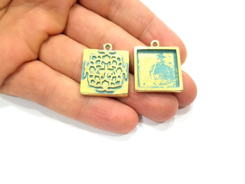 4 Blue Patina Pendant Blank inlay Base Necklace Blank Resin Mountings Faux Patina over Antique Bronze Tone 20x20 mm square blank G11550