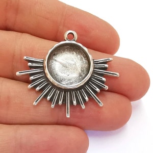 Sun Charms Blank Bezel Resin Bezel Mosaic Mountings Antique Silver Plated Charms (34x40mm) (16 mm Bezel Inner Size)  G20372