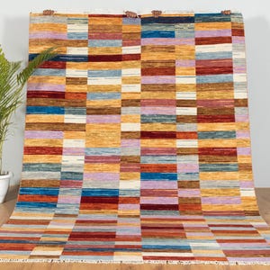 Hand-Knotted New Zealand Wool Rug: Modern Geometric Design