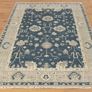 9x12 Hand-Knotted Wool Rug: Modern Oushak Persian Design