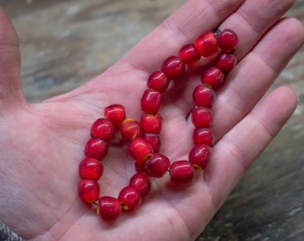 Reproduction Cornaline D'Aleppo Red Yellow Heart Beads