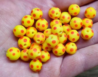 Light Red on Yellow Skunks