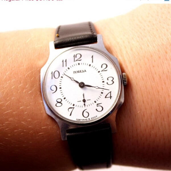 Mens watch Pobeda white