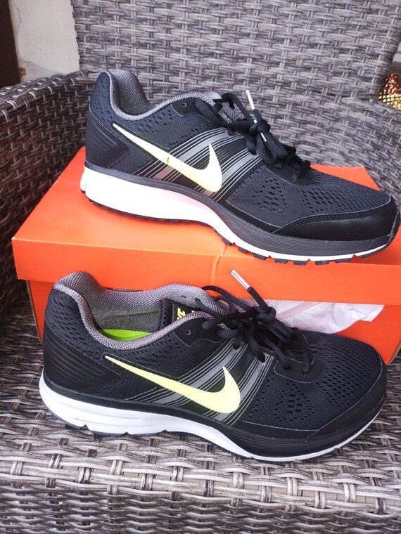 Nike Men Shoe Zoom Pegasus Black 12 Men Sneaker Running  display picture 1