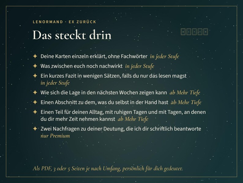 Op de afbeelding: Een donkergroenblauwe informatieve afbeelding met gouden tekst getiteld Lenormand Ex Zur&uuml;ck Das steckt drin. Het bevat zeven opsommingstekens over kaartleesdiensten, inclusief uitleg, toekomstverwachtingen en dagelijks advies, eindigend met PDF-details.
