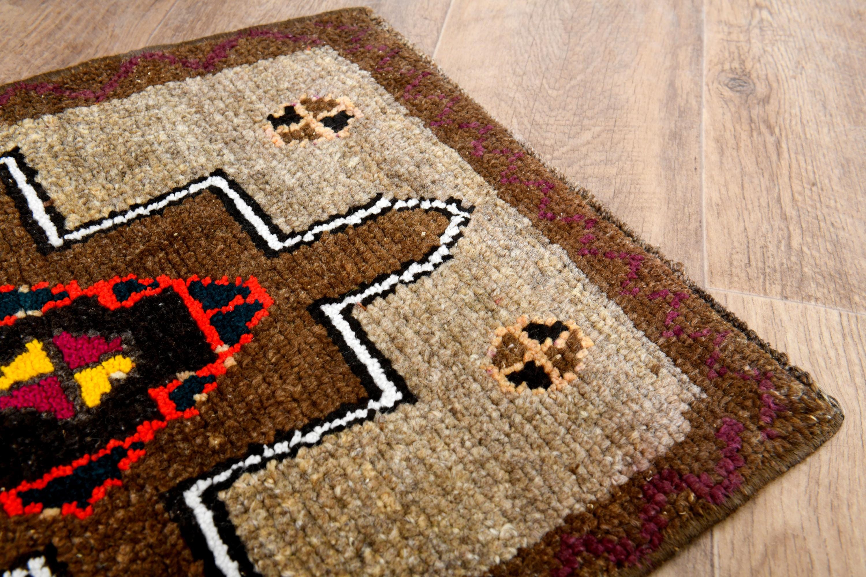 Vintage Turkish Oushak Rug: Southwestern Style Wool Door Mat (1