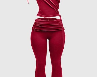 Red the Room Two Piece Set