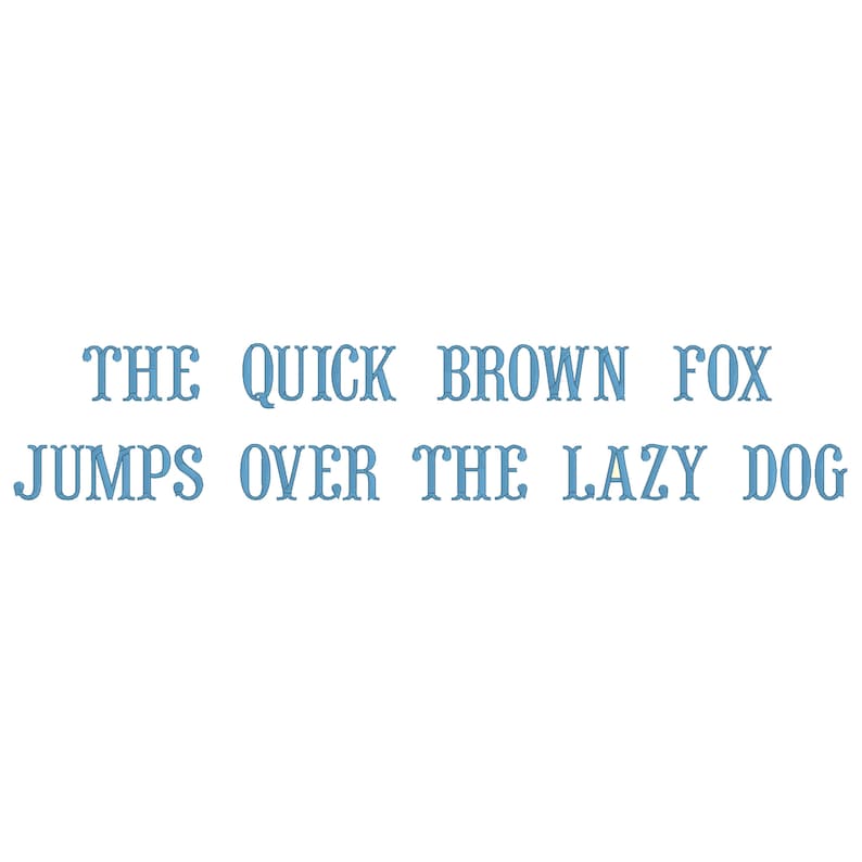 K&ouml;nnte beinhalten: Hellblauer Text auf wei&szlig;em Hintergrund: "THE QUICK BROWN FOX JUMPS OVER THE LAZY DOG". Der Text ist in einer dekorativen Serifenschriftart gehalten und in zwei Zeilen angeordnet.