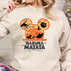 Hakuna Matata Sweatshirt, Disney Simba Sweatshirt, Animal Kingdom Sweatshirt, Hakuna Matata, Disney Trip Hoodie, Animal Hoodie, 371716