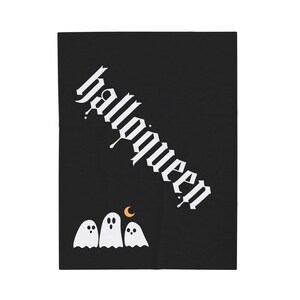 Halloween Ghosts Velveteen Plush Blanket, Cozy Fall Decor, Spooky Home Textiles, Halloweekend Gift, Warm Throw for Autumn Nights