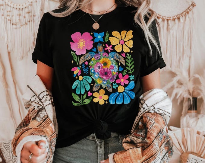 Trendy Turtle Tee: Floral Sea Turtle Design - Summer Style