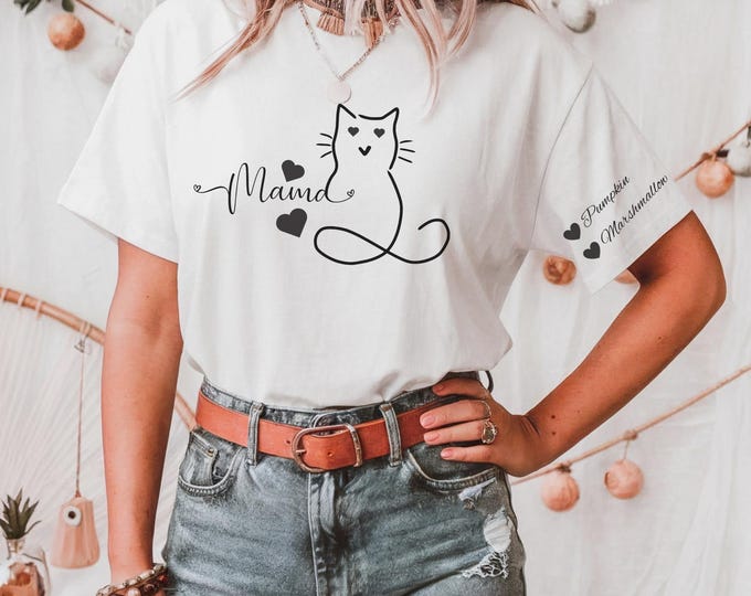 Personalized Cat Mama Shirt - Custom Name Tee for Cat Lovers