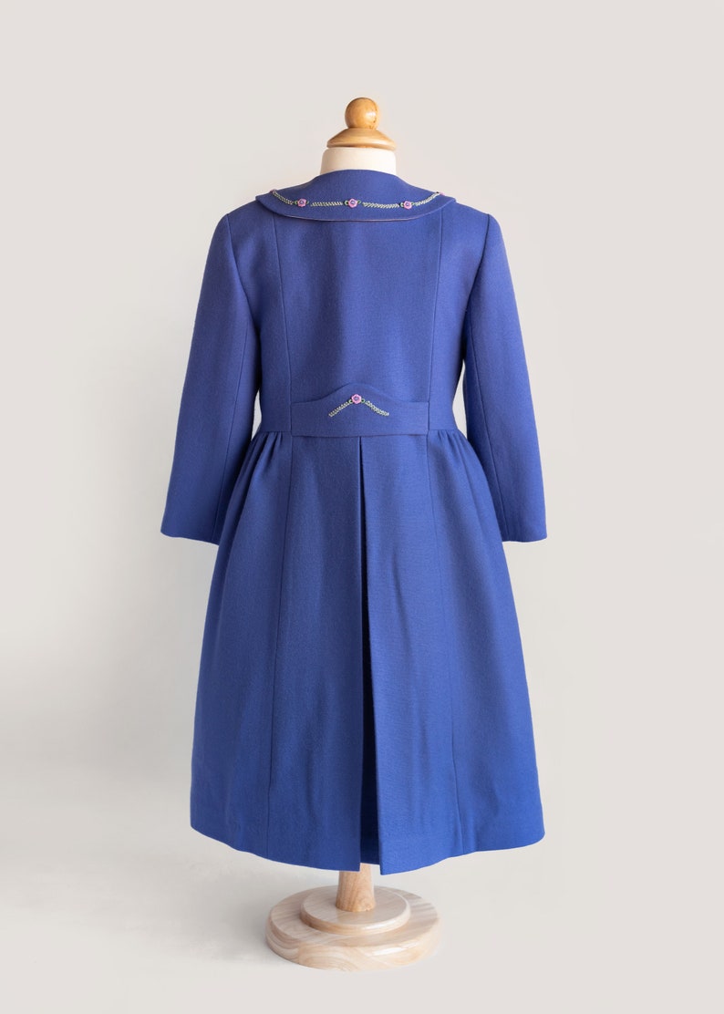 Traditional Wool Coat Size 8 8 color options image 2