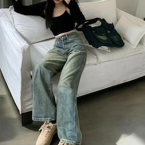 High-Waisted Vintage Washed Jeans; Wide-Leg Denim Pants for Women; Casual Streetwear Style; Trendy Y2K Outfit